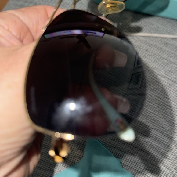 Tiffany & Co Gold Aviator Polarized Sunglasses with Case - Picture 5 of 7